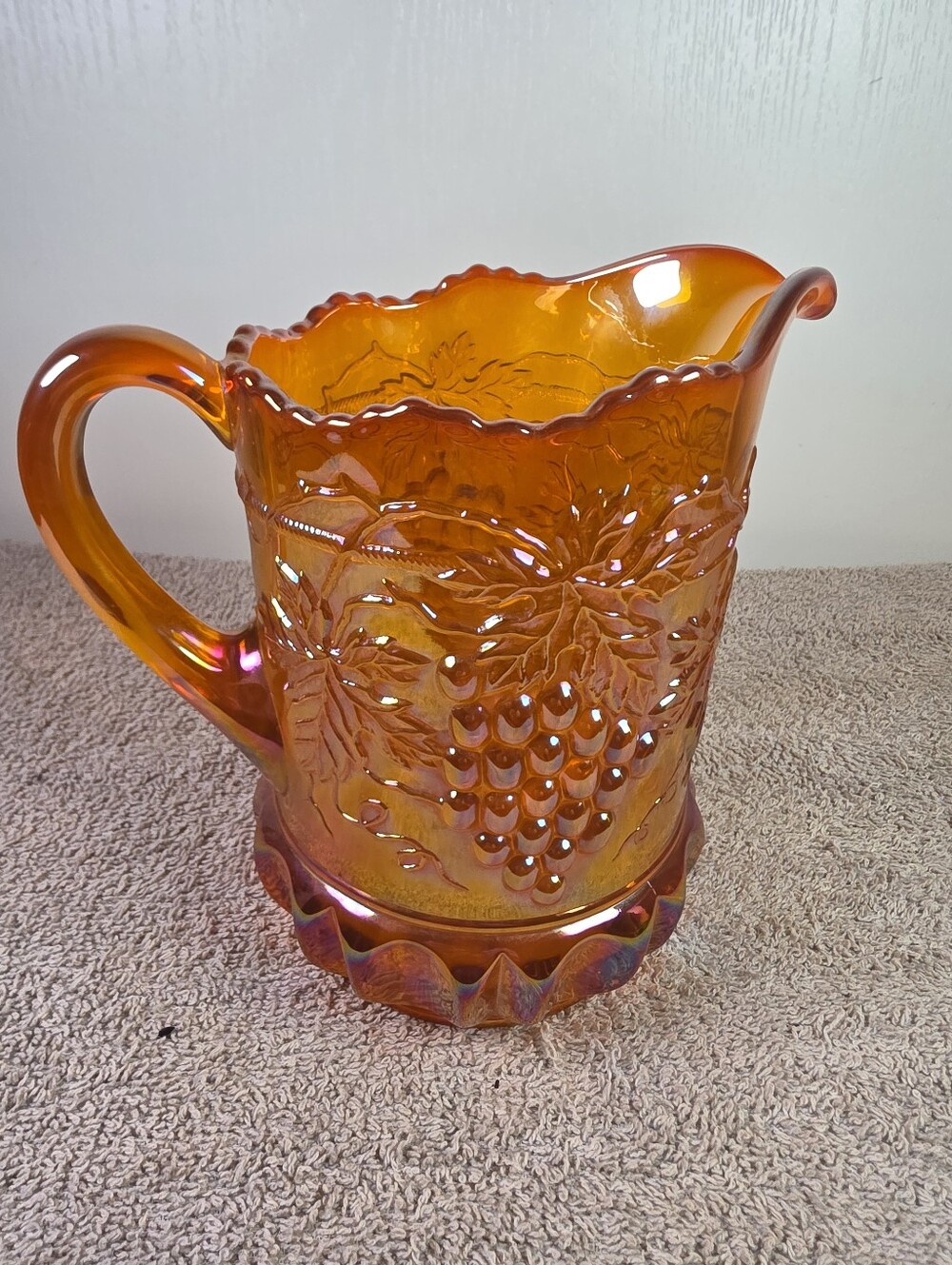Vintage Imperial Glass Marigold Carnival Glass Pitcher Imperial Grape Pattern - Picture 10 of 11